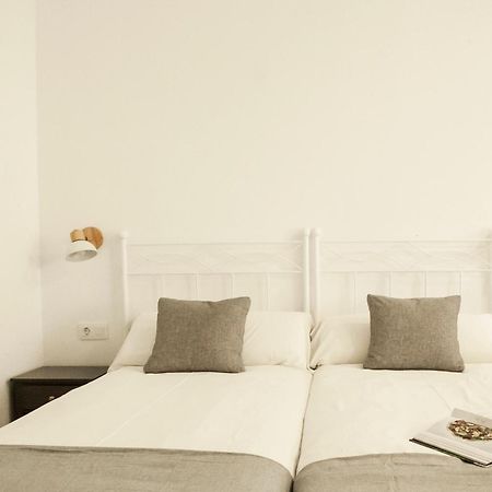 Apartamentos Rg Hospital Valme セビリア エクステリア 写真