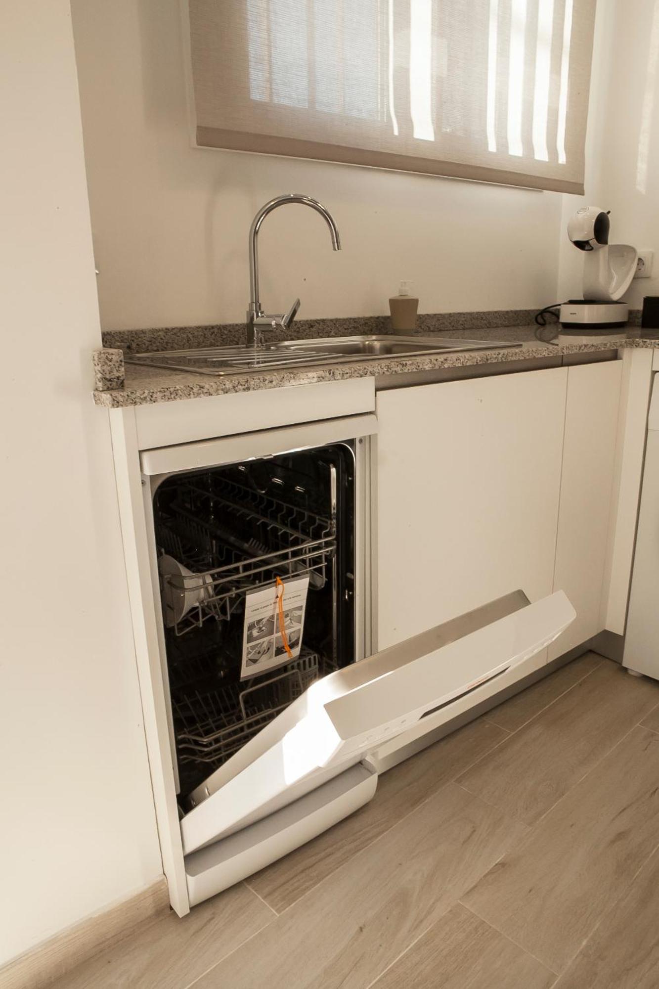 Apartamentos Rg Hospital Valme セビリア エクステリア 写真