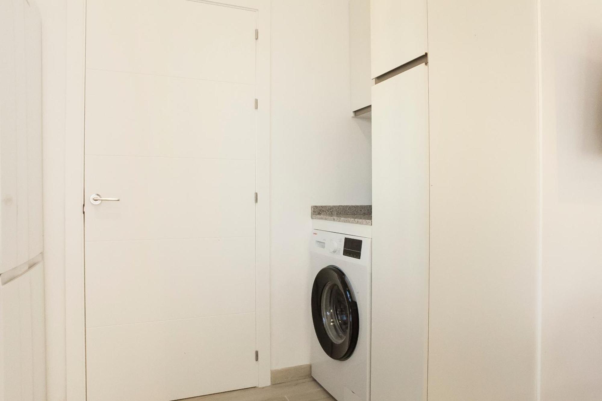 Apartamentos Rg Hospital Valme セビリア エクステリア 写真