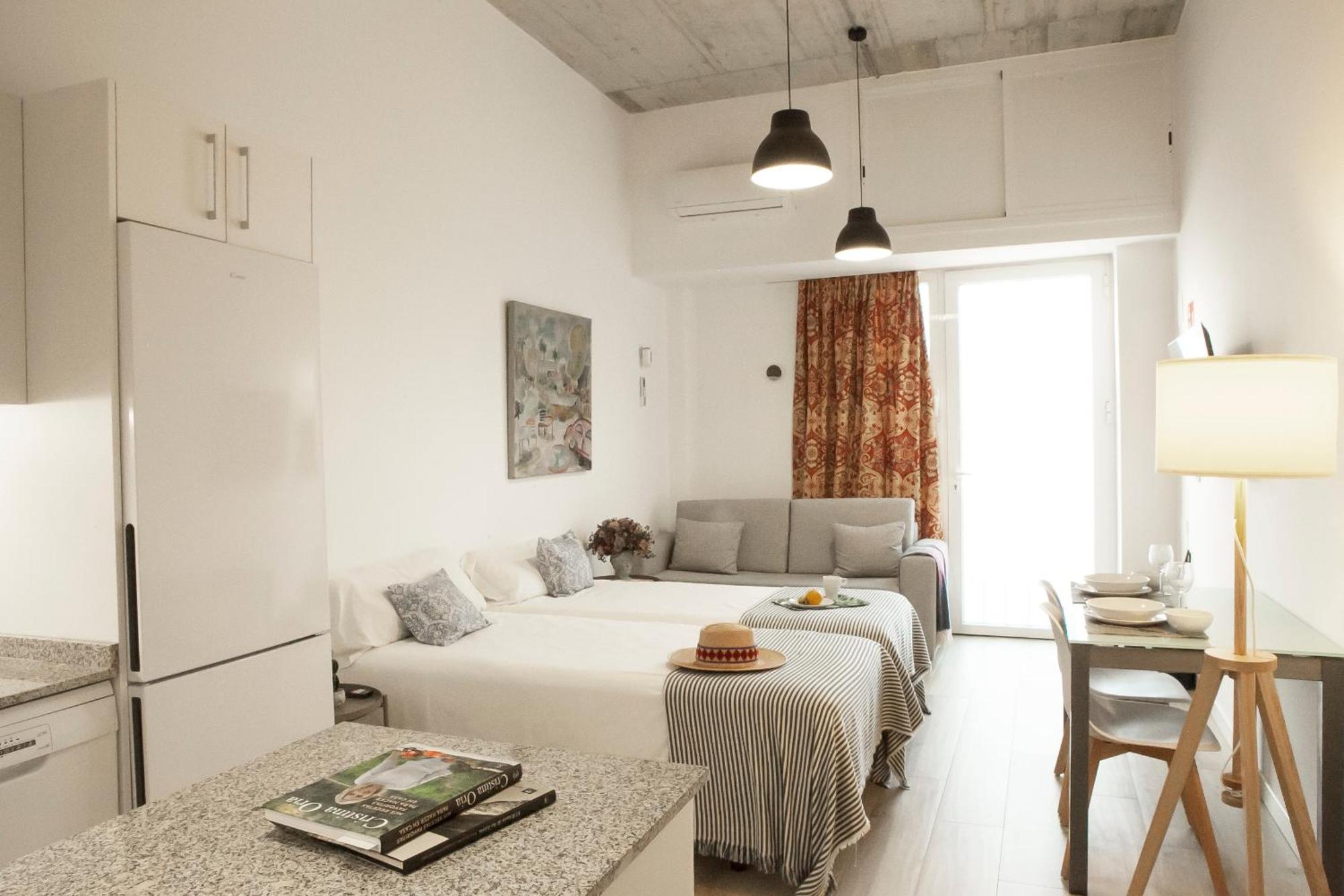 Apartamentos Rg Hospital Valme セビリア エクステリア 写真